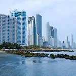 Apartamento En Cartagena L2 Cerca Al Mar Con Aire Acondicionado Y Wifi
